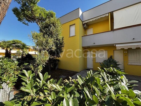 casa indipendente in vendita a Rosolina in zona Rosolina Mare