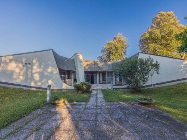 casa indipendente in vendita a Rosolina