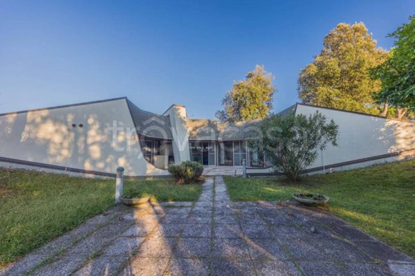 casa indipendente in vendita a Rosolina