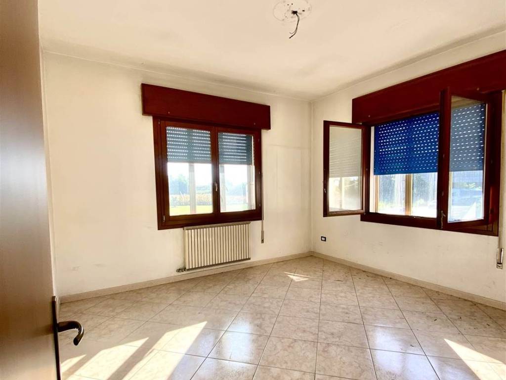 casa indipendente in vendita a Rosolina