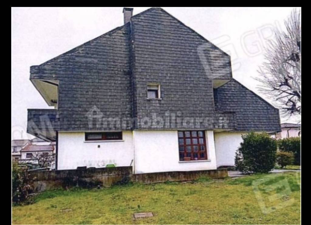 casa indipendente in vendita a Rosolina