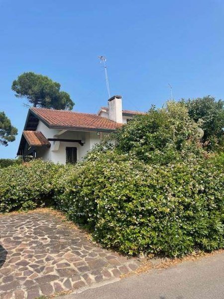 casa indipendente in vendita a Rosolina