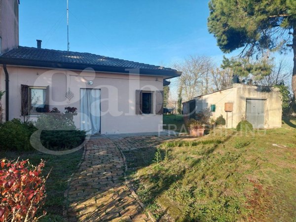 casa indipendente in vendita a Rosolina