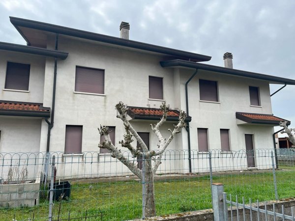 pentavano in vendita a Rosolina