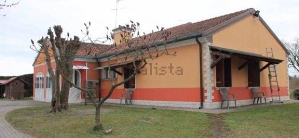 casa indipendente in vendita a Rosolina