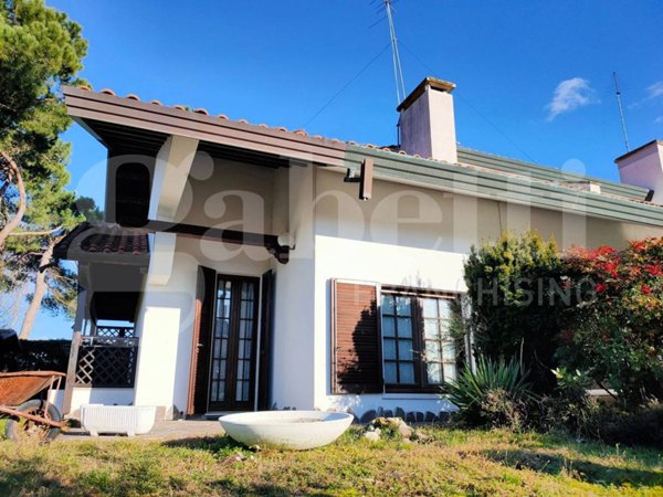 casa indipendente in vendita a Rosolina