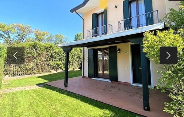 casa indipendente in vendita a Rosolina