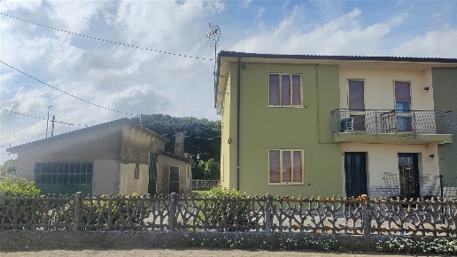 casa indipendente in vendita a Rosolina