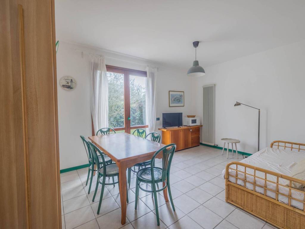 casa indipendente in vendita a Rosolina