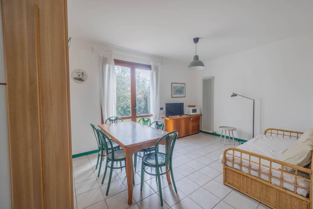 casa indipendente in vendita a Rosolina