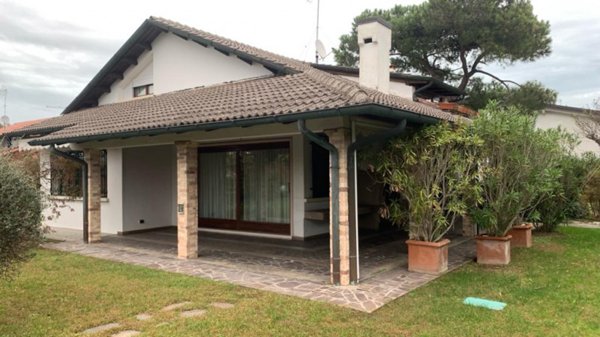 casa indipendente in vendita a Rosolina