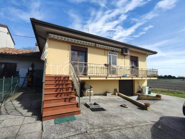 casa indipendente in vendita a Rosolina