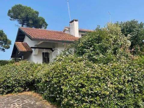 casa indipendente in vendita a Rosolina