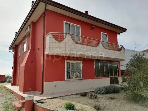 casa indipendente in vendita a Rosolina