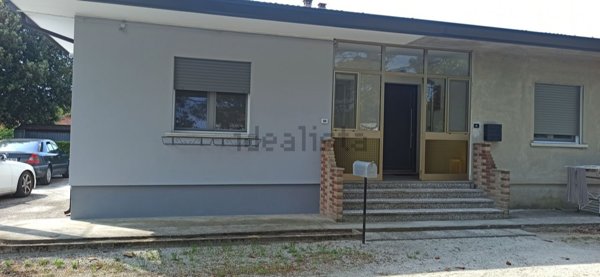 casa indipendente in vendita a Rosolina