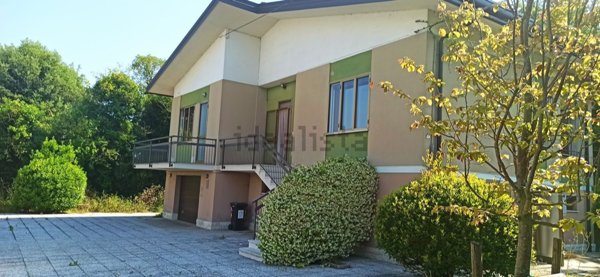 casa indipendente in vendita a Rosolina