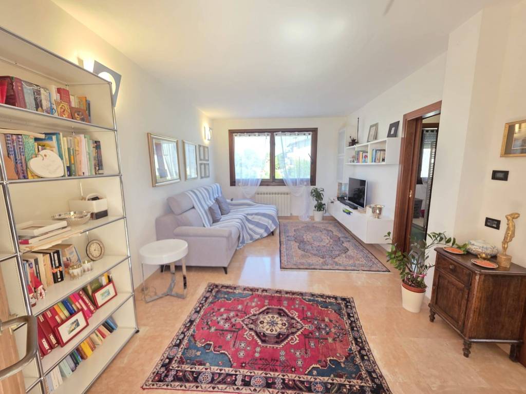 casa indipendente in vendita a Rosolina in zona Ca' Morosini