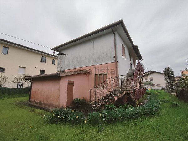 casa indipendente in vendita a Rosolina