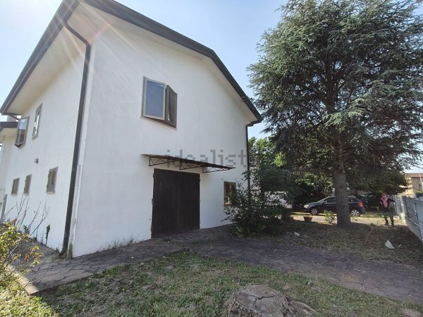 casa indipendente in vendita a Rosolina in zona Rosolina Mare