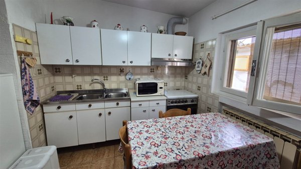 casa indipendente in vendita a Rosolina in zona Fenilone