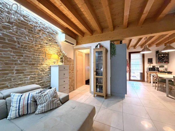 casa indipendente in vendita a Rosolina
