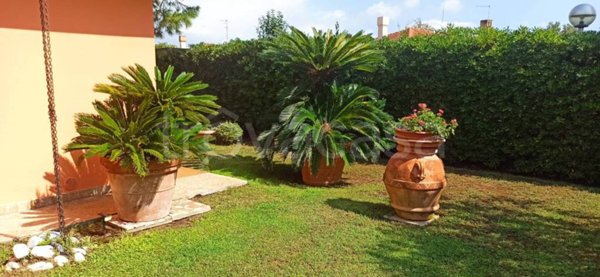 casa indipendente in vendita a Rosolina