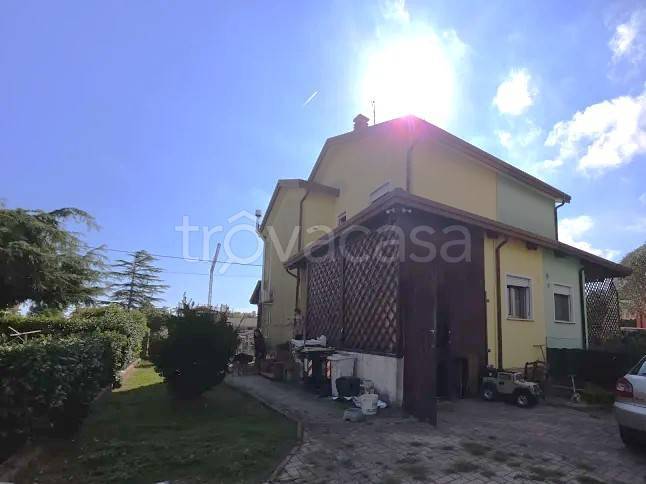 casa indipendente in vendita a Rosolina