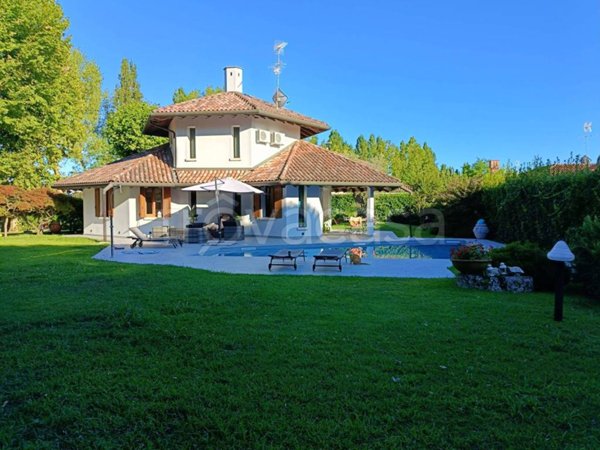 casa indipendente in vendita a Rosolina