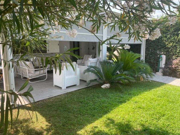 casa indipendente in vendita a Rosolina