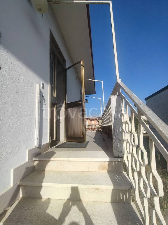 casa indipendente in vendita a Rosolina