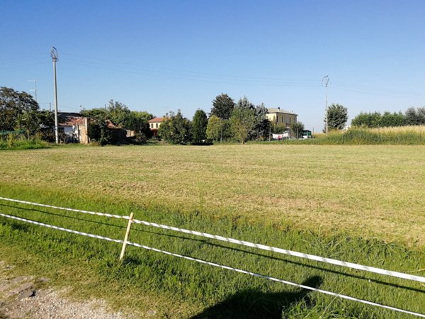 terreno edificabile in vendita a Rovigo in zona Mardimago