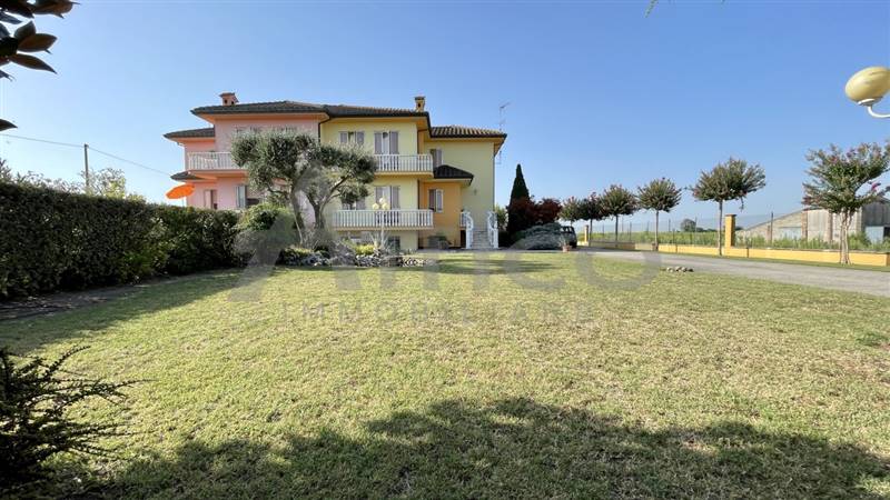 casa indipendente in vendita a Rovigo in zona Concadirame
