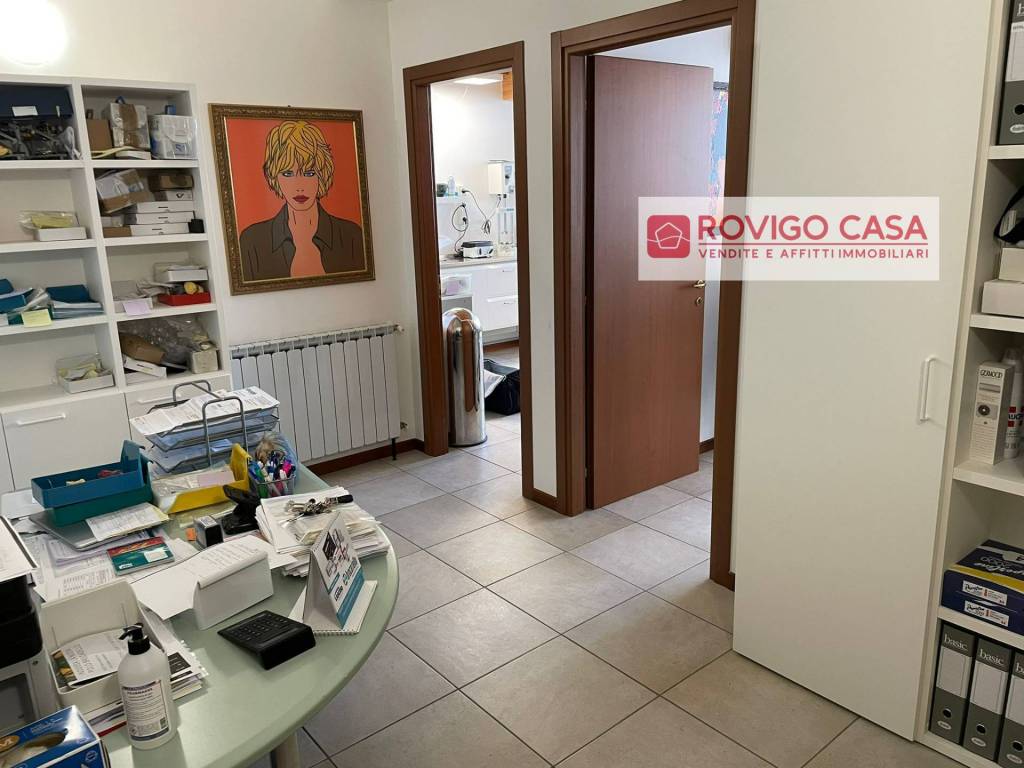 ufficio in vendita a Rovigo in zona Borsea