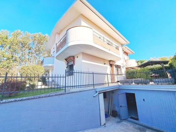 casa indipendente in vendita a Rovigo in zona Grignano Polesine