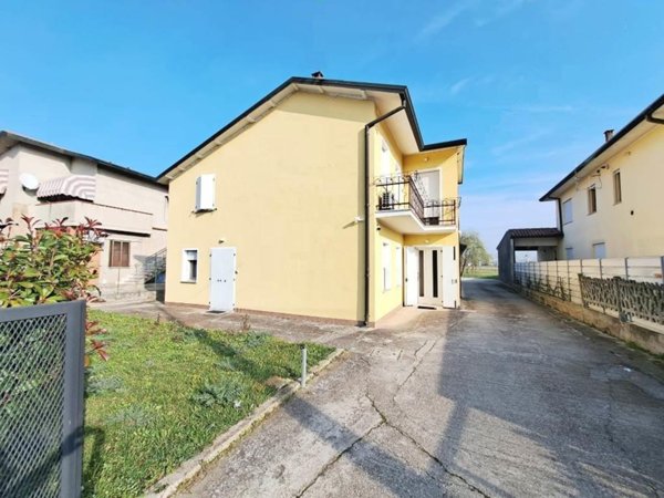 casa indipendente in vendita a Rovigo in zona Sarzano/Cantonazzo