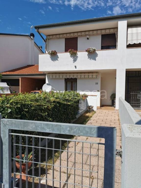 casa indipendente in vendita a Rovigo in zona Grignano Polesine