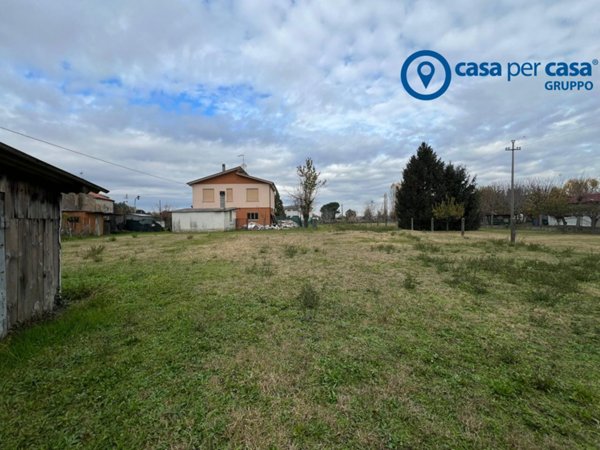 terreno edificabile in vendita a Rovigo in zona Grignano Polesine