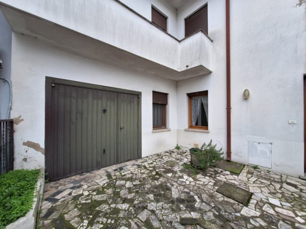 casa semindipendente in vendita a Rovigo