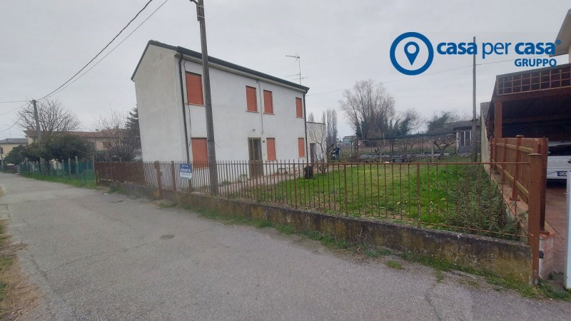 casa indipendente in vendita a Rovigo in zona Granzette