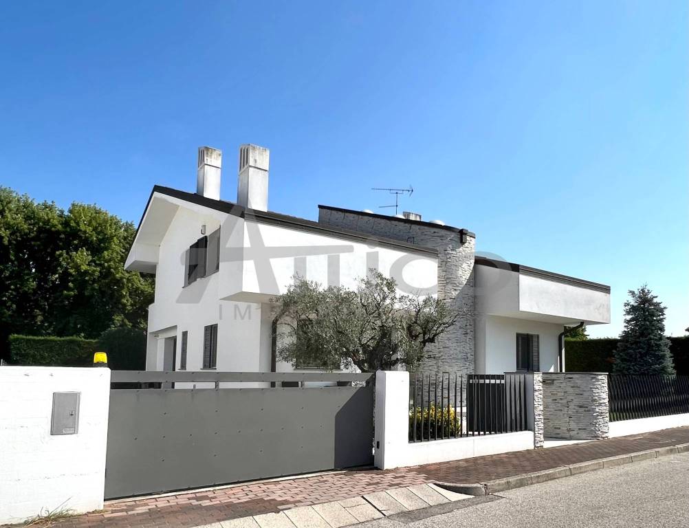 casa indipendente in vendita a Rovigo