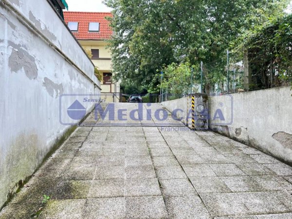 locale di sgombero in vendita a Rovigo