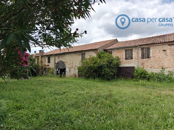 casa indipendente in vendita a Rovigo in zona Buso