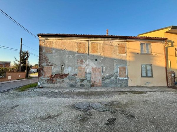 casa indipendente in vendita a Rovigo in zona Boara Polesine