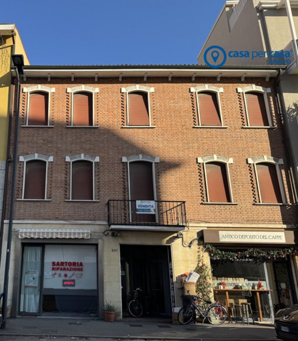 casa indipendente in vendita a Rovigo in zona Centro Storico