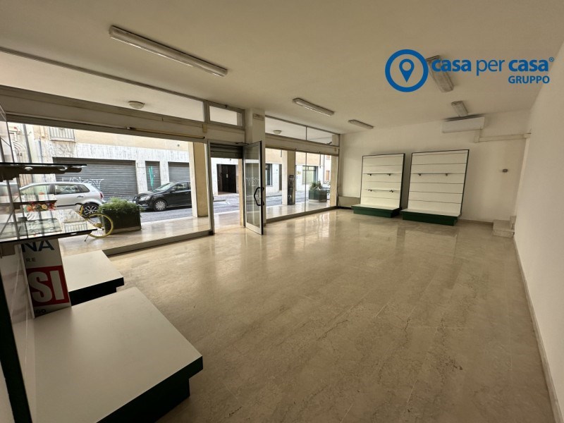 negozio in vendita a Rovigo in zona Centro Storico