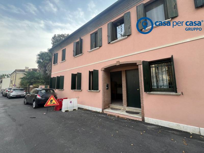 appartamento in vendita a Rovigo in zona Centro Storico