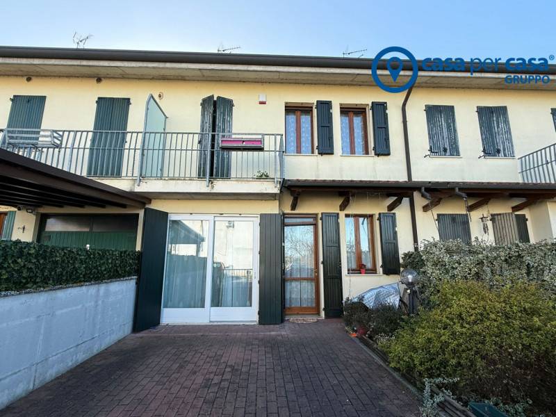 casa indipendente in vendita a Rovigo in zona Grignano Polesine