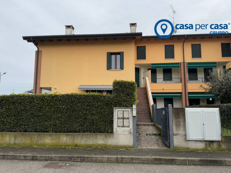 appartamento in vendita a Rovigo in zona Tassina