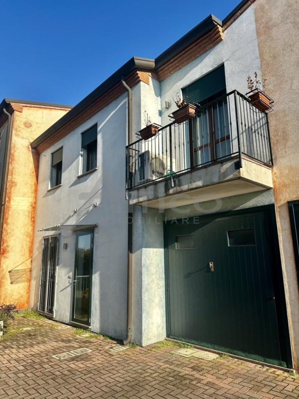 casa indipendente in vendita a Rovigo