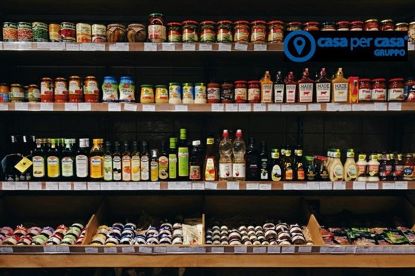 negozio in vendita a Rovigo in zona Centro Storico